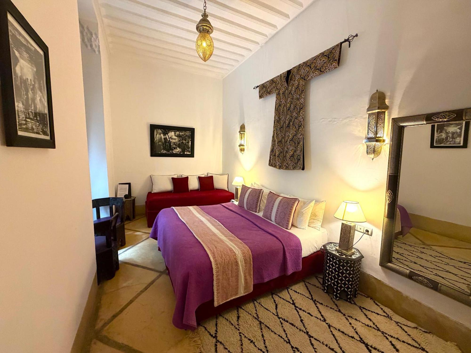 Large Deluxe Double or Twin Room