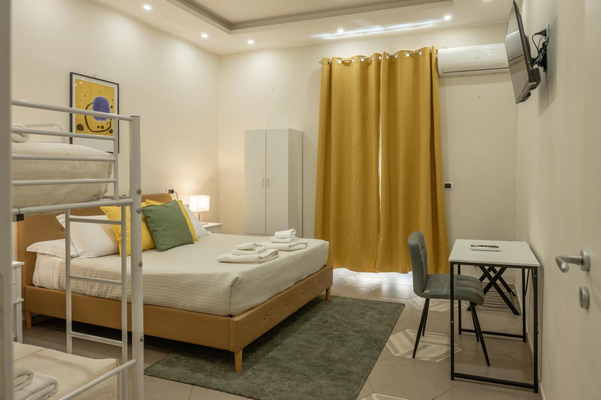 Quadruple Room Private Bathroom