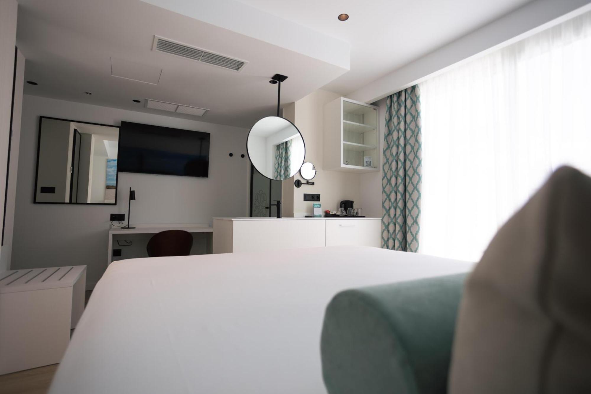 Quadruple Room Terrace