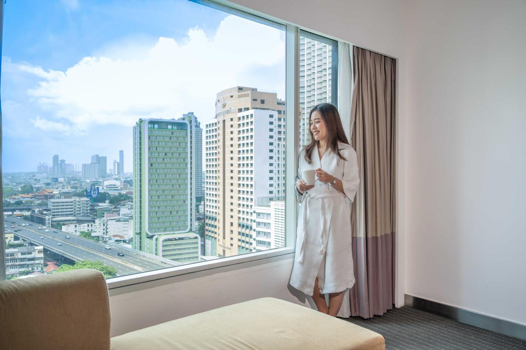 Deluxe King Room High Floor