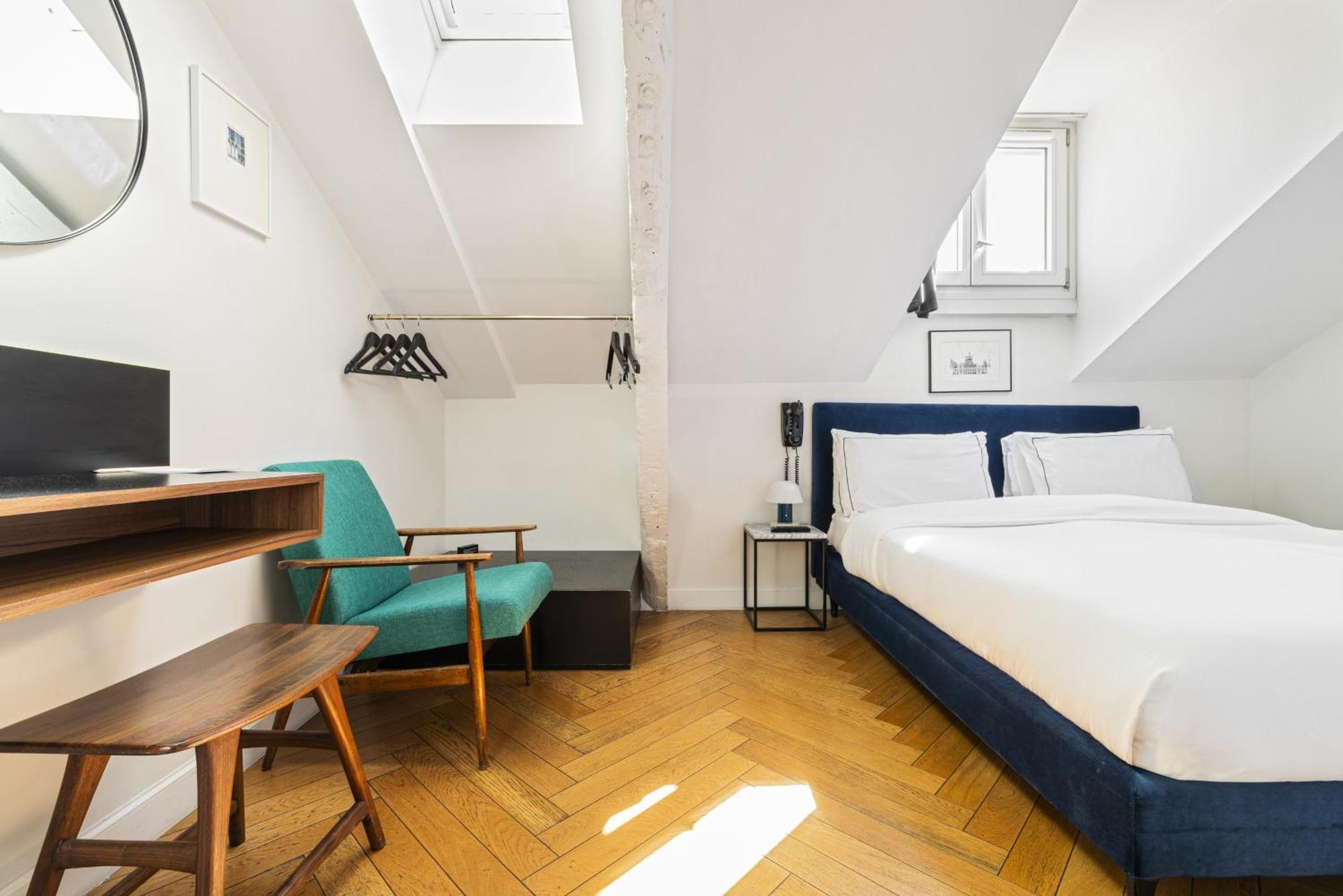 Double or Twin Room Under the Eaves