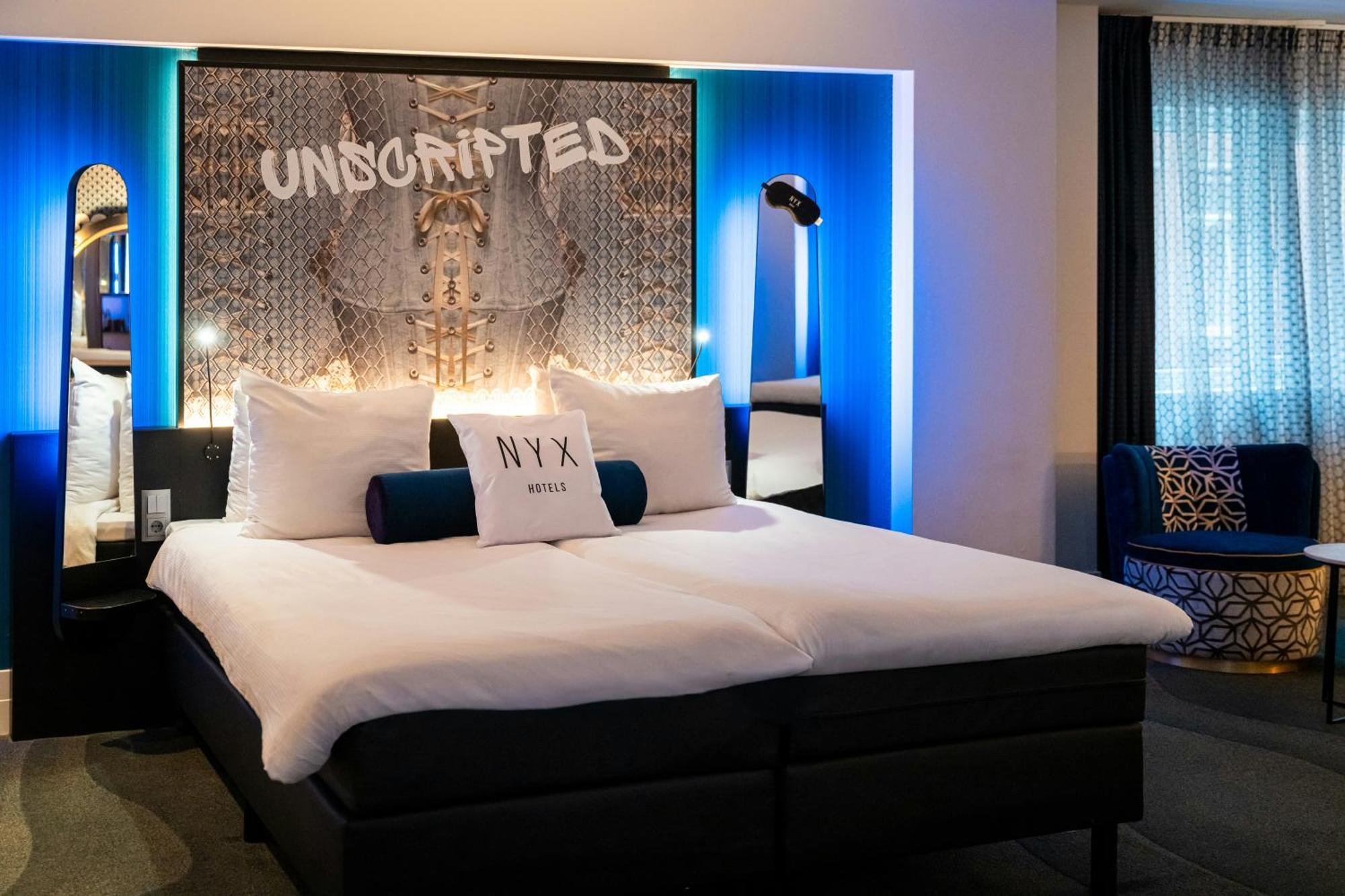 Executive Room 2 Twin Beds
