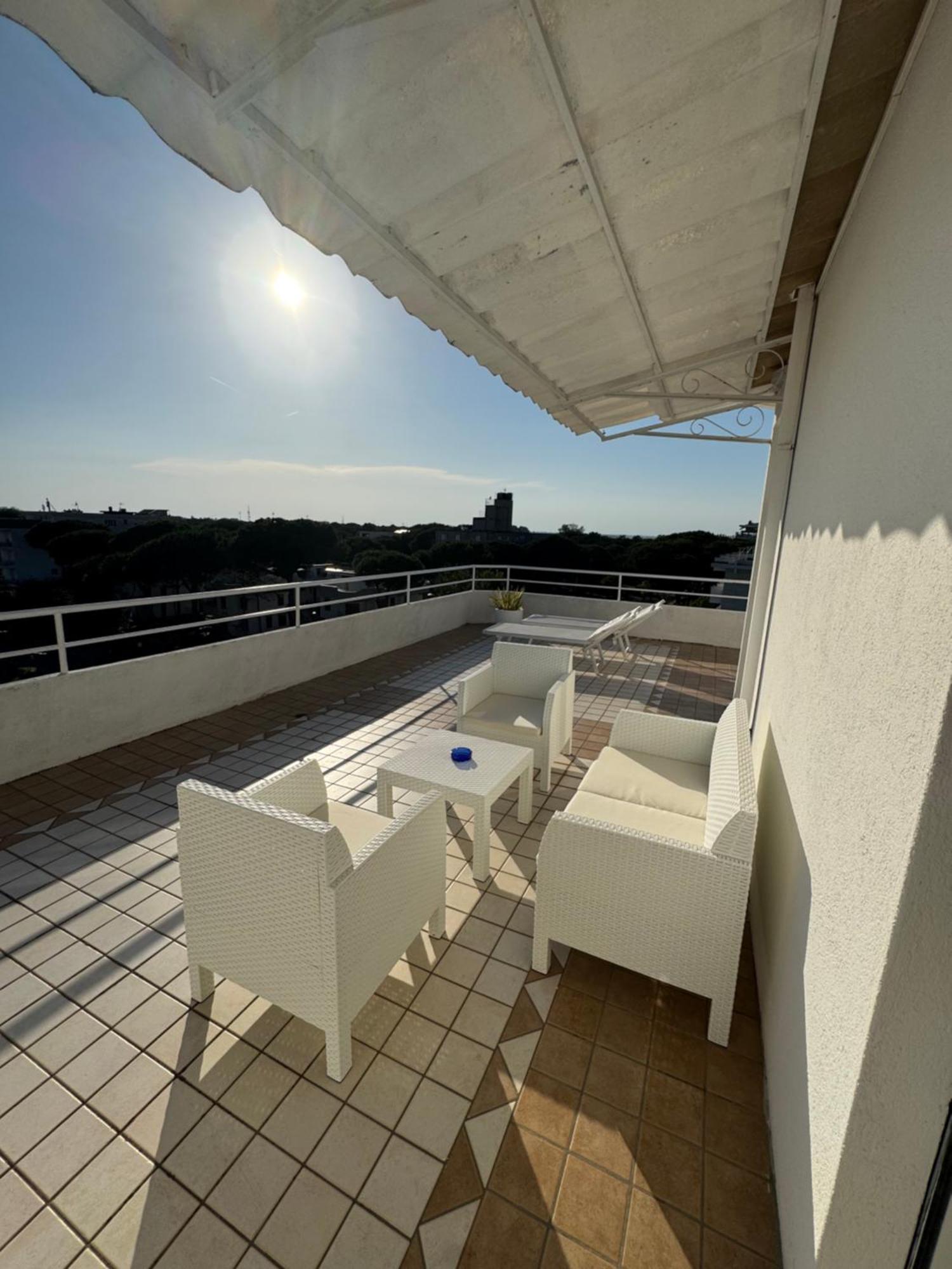 Two Connecting Double Rooms