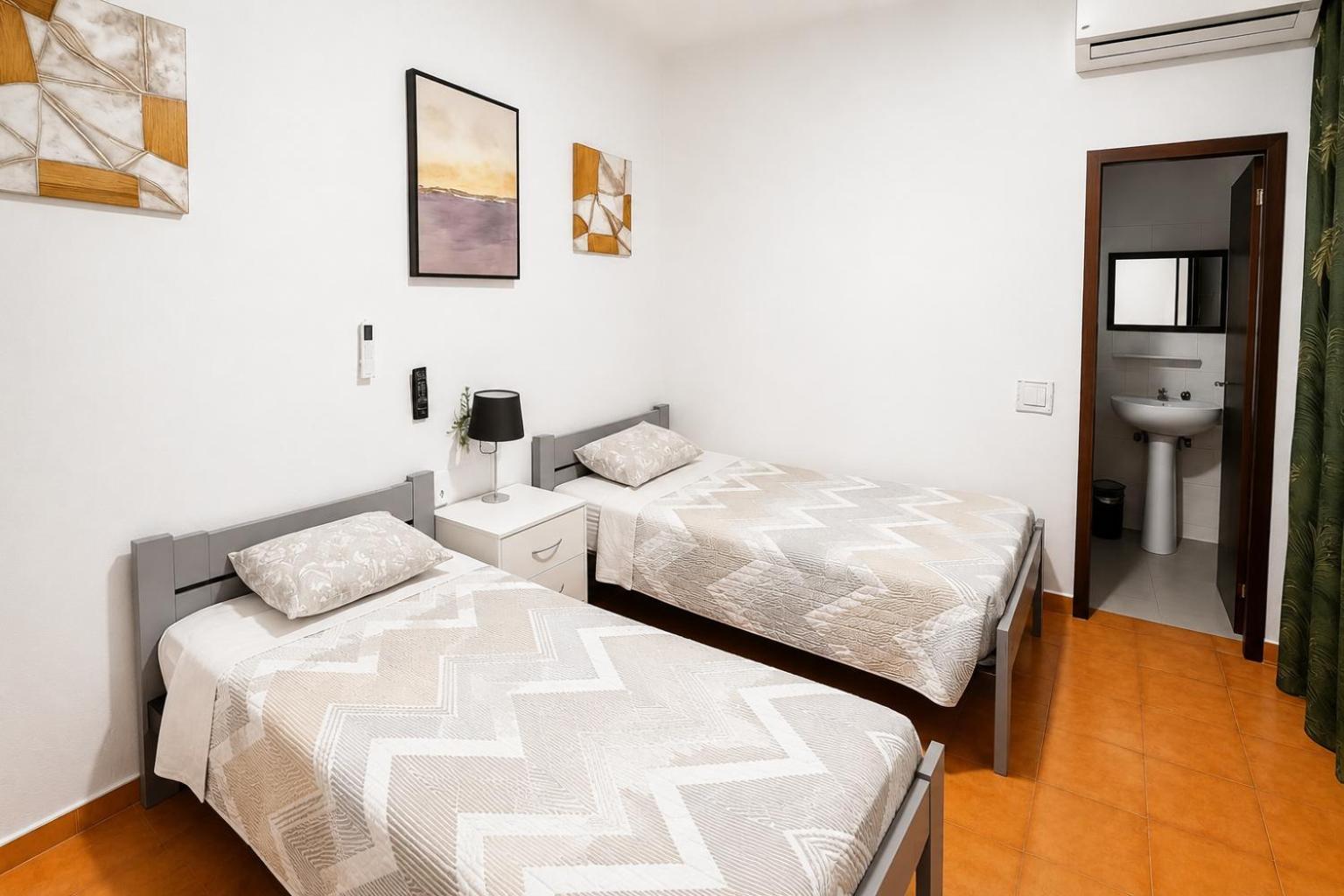 Standard Twin Room