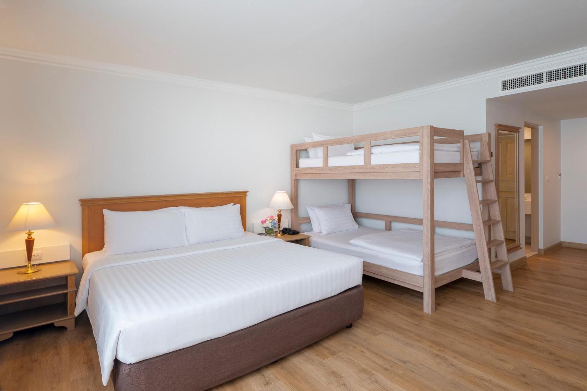 Deluxe Family Bunk Bed