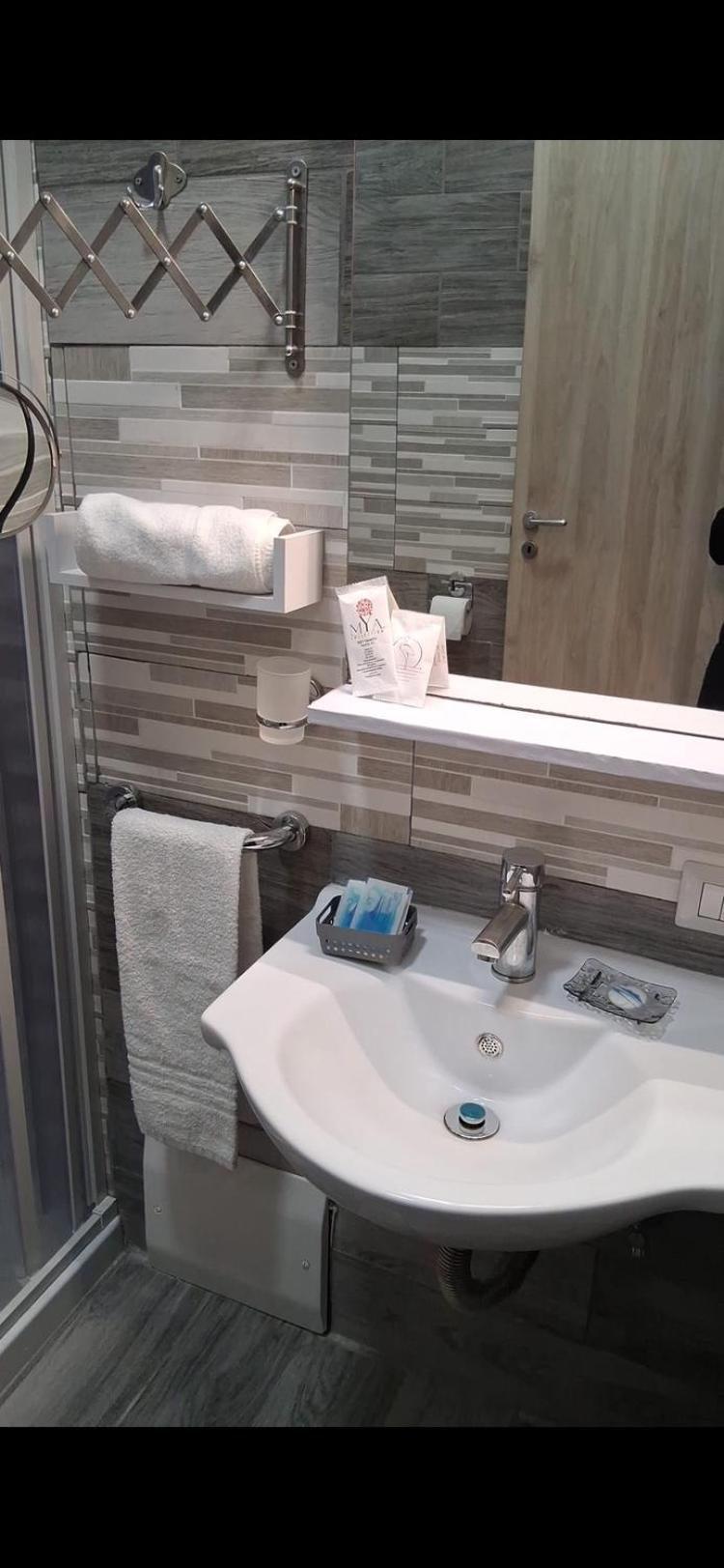Quadruple Room Private Bathroom