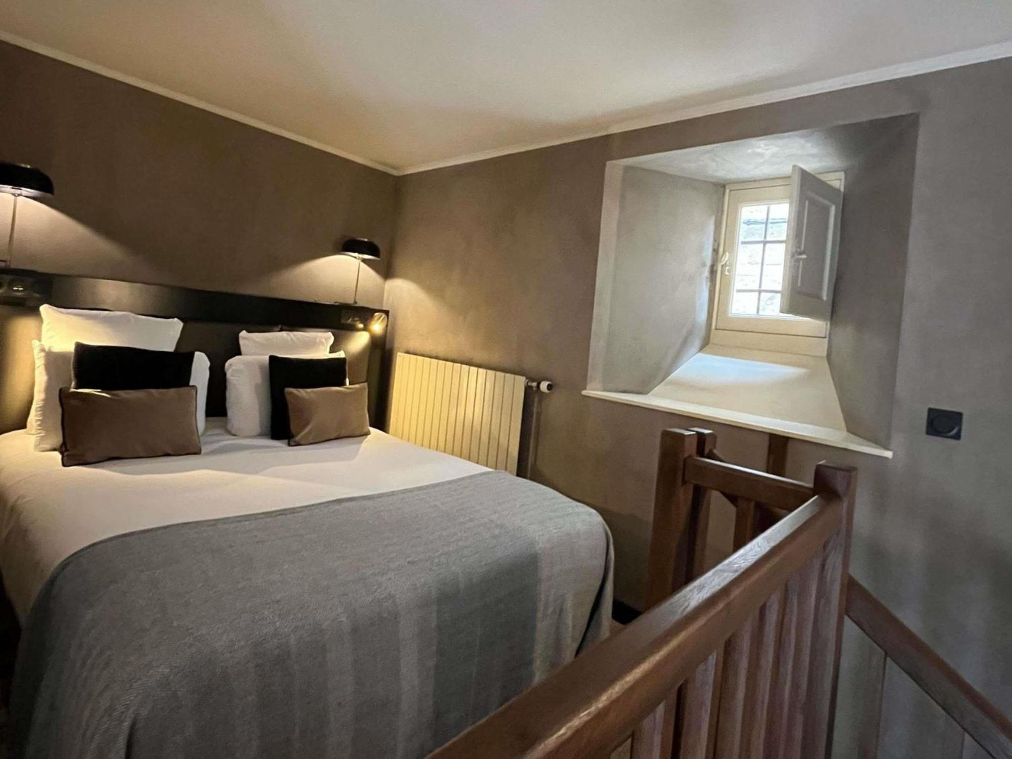 Chambre Lit King-Size de Luxe - Vue sur Ville