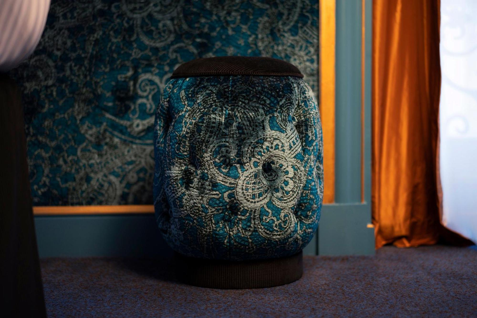 Marcel Proust Deluxe Room