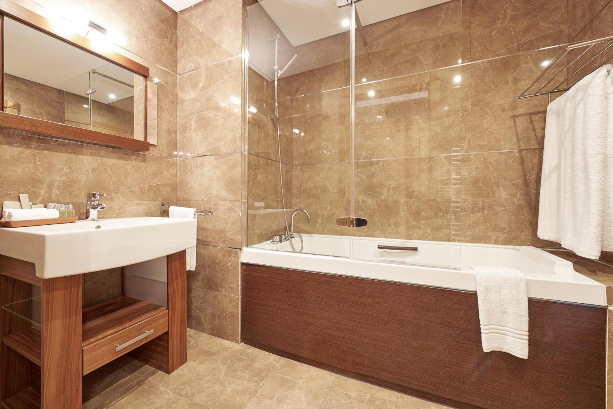 One-Bedroom Apartment Resort View