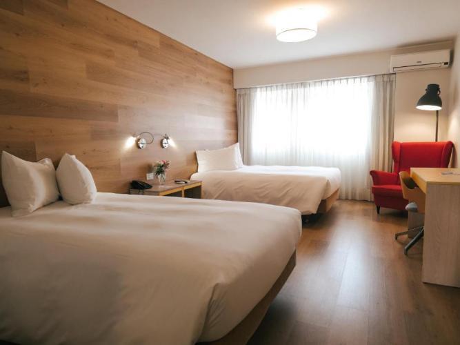 Chambre Double Standard avec 2 Lits Doubles