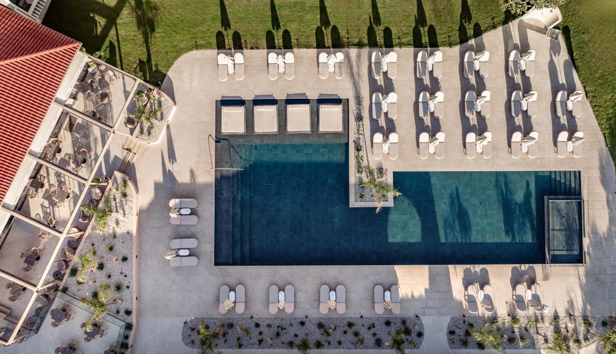 Double Room Pool View