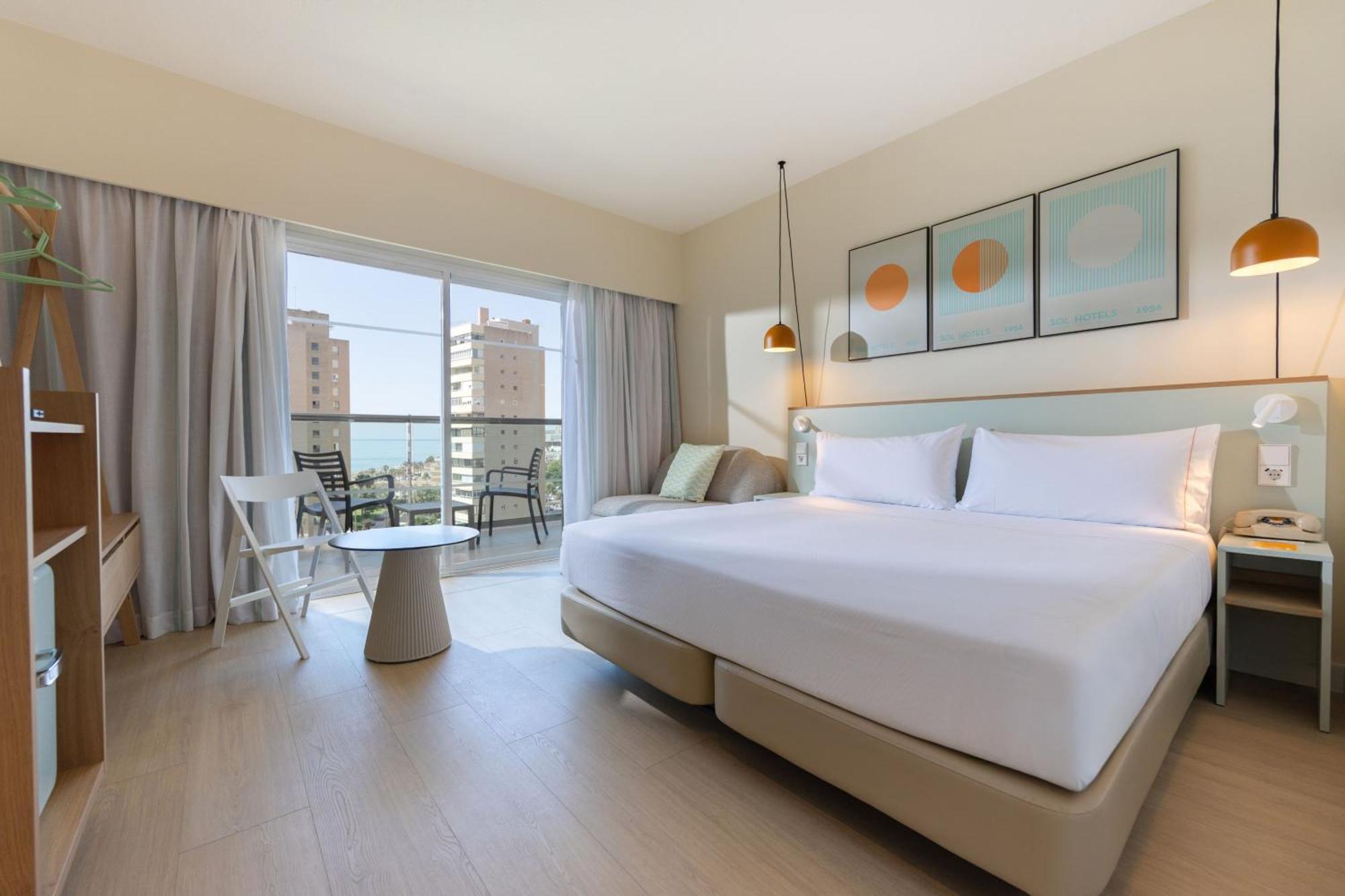 Habitación Superior con vistas laterales al mar