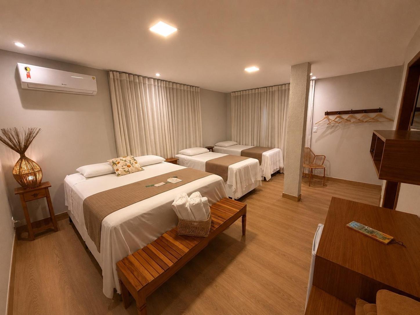 Deluxe Queen Suite