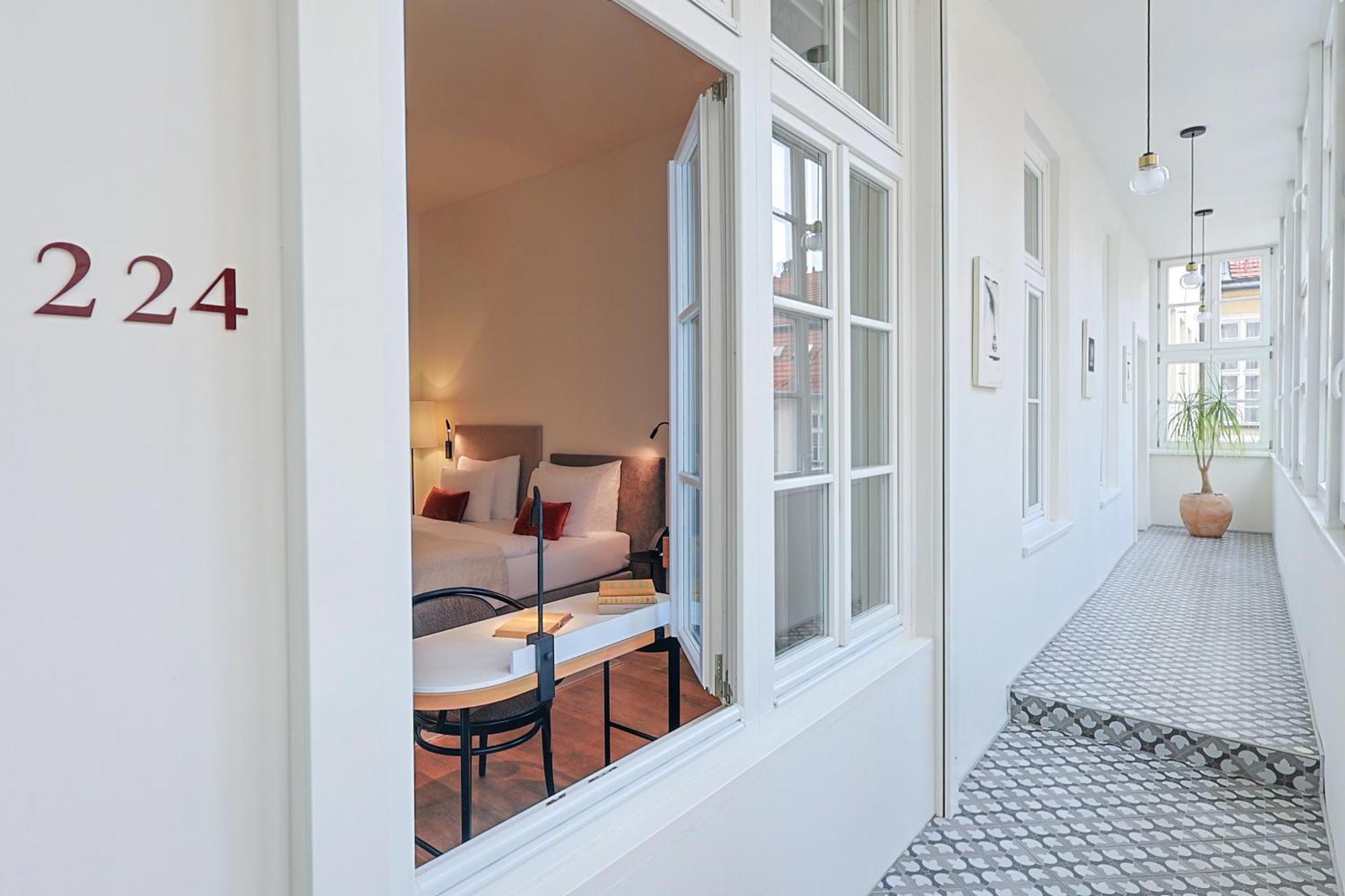 Deluxe Double or Twin Room