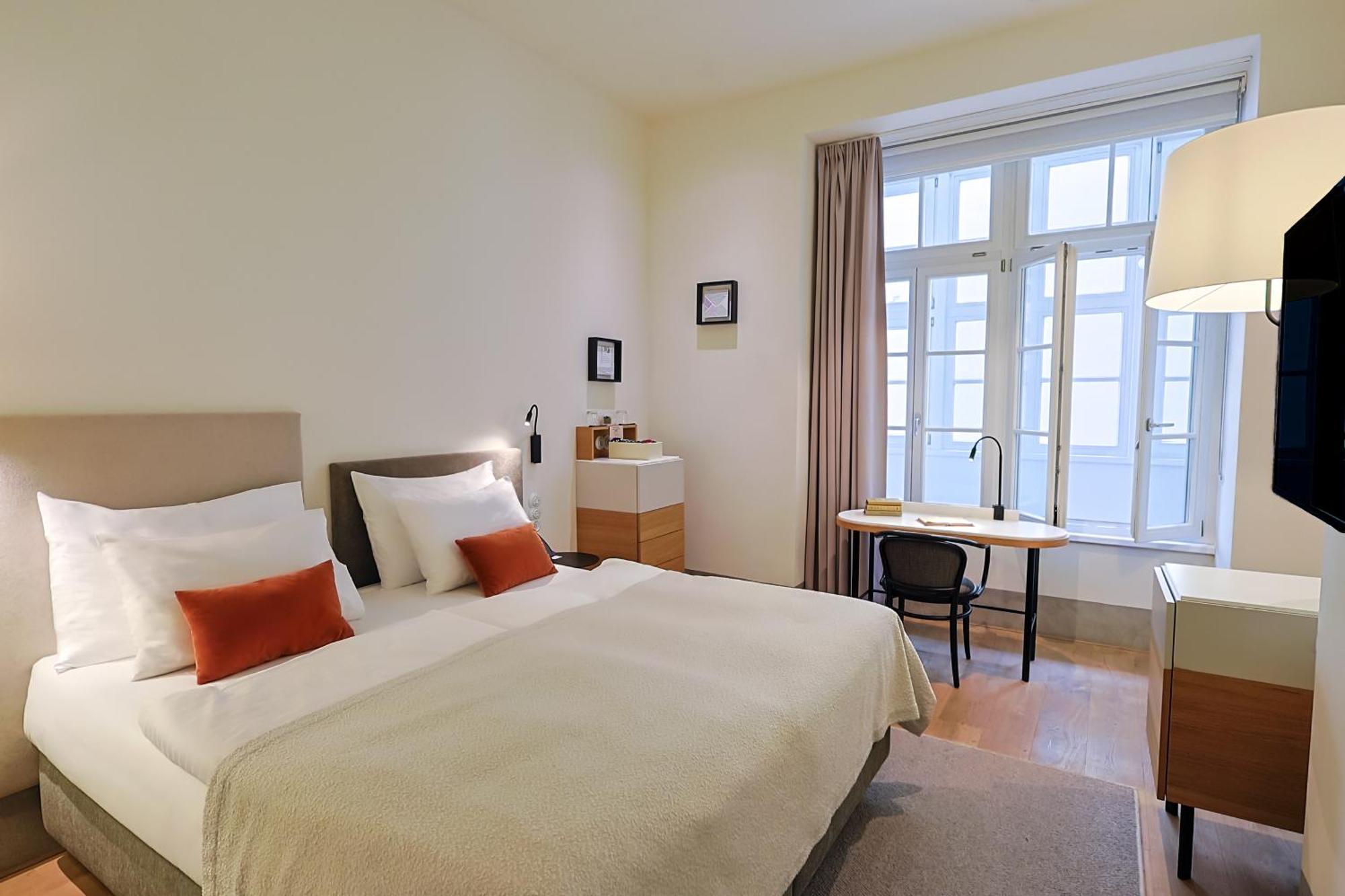 Deluxe Double or Twin Room