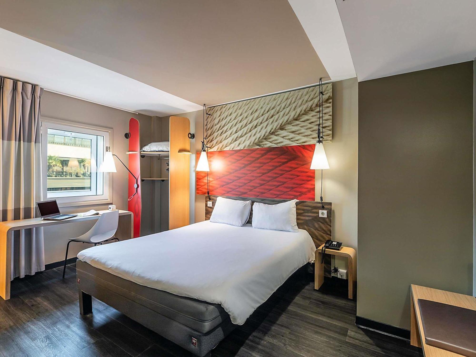 Suíte com 1 Cama de Casal Sweet Bed.