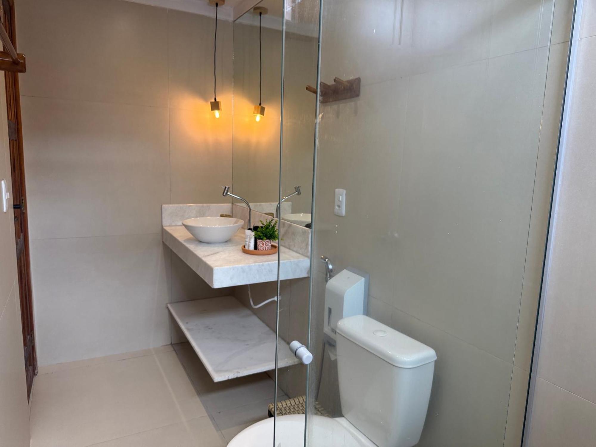 Deluxe Queen Suite