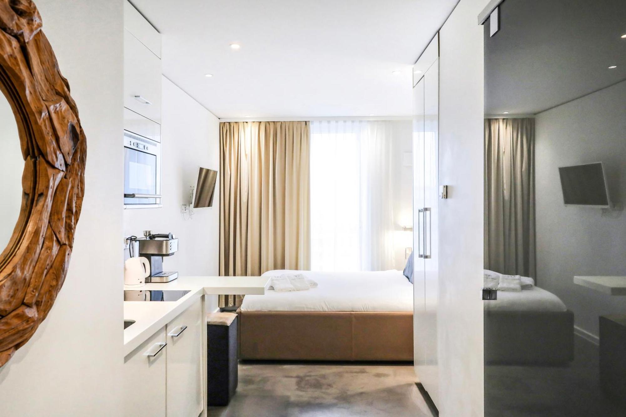 Studio Apartment Mini