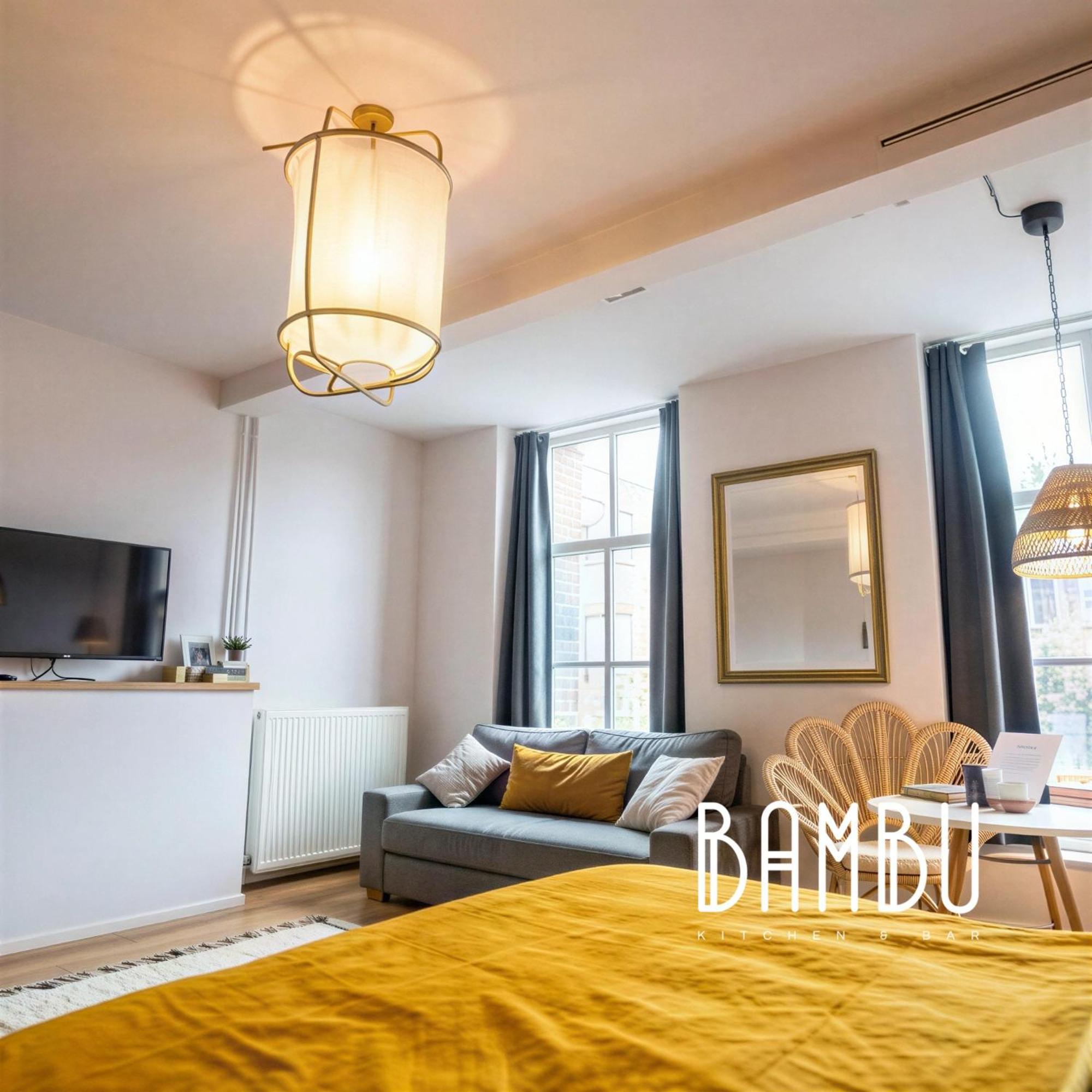 Double Room City View Yellow room first floor
