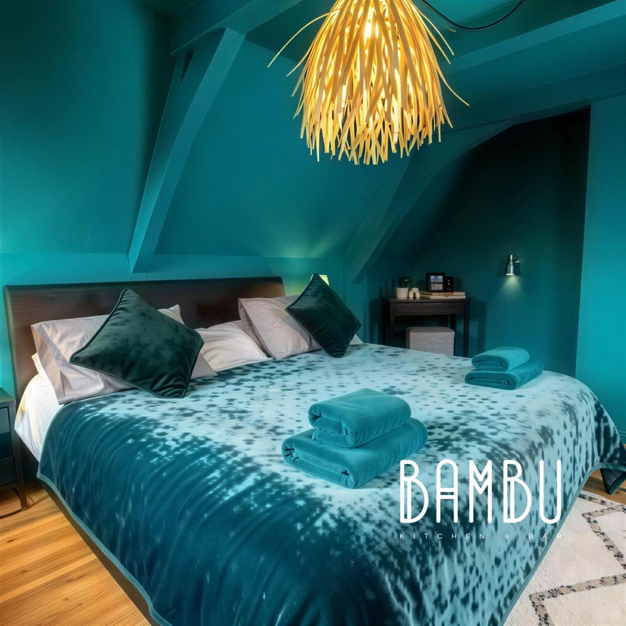 Deluxe Double Room Blue room second floor
