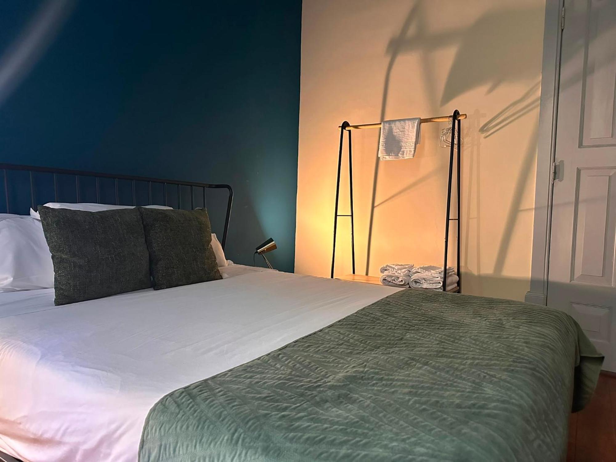 Double Room Private Bathroom