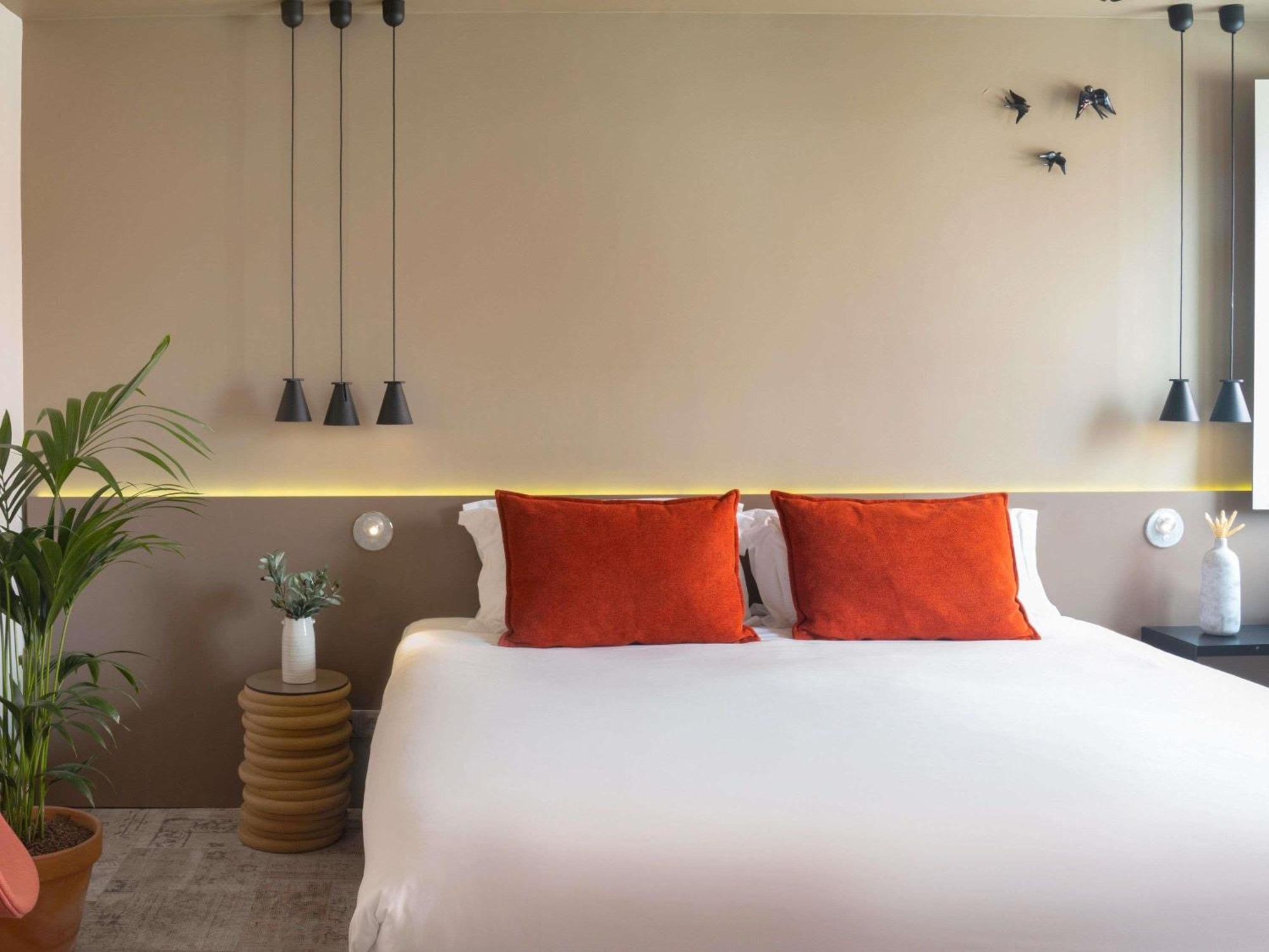 Superior Double Bed City View