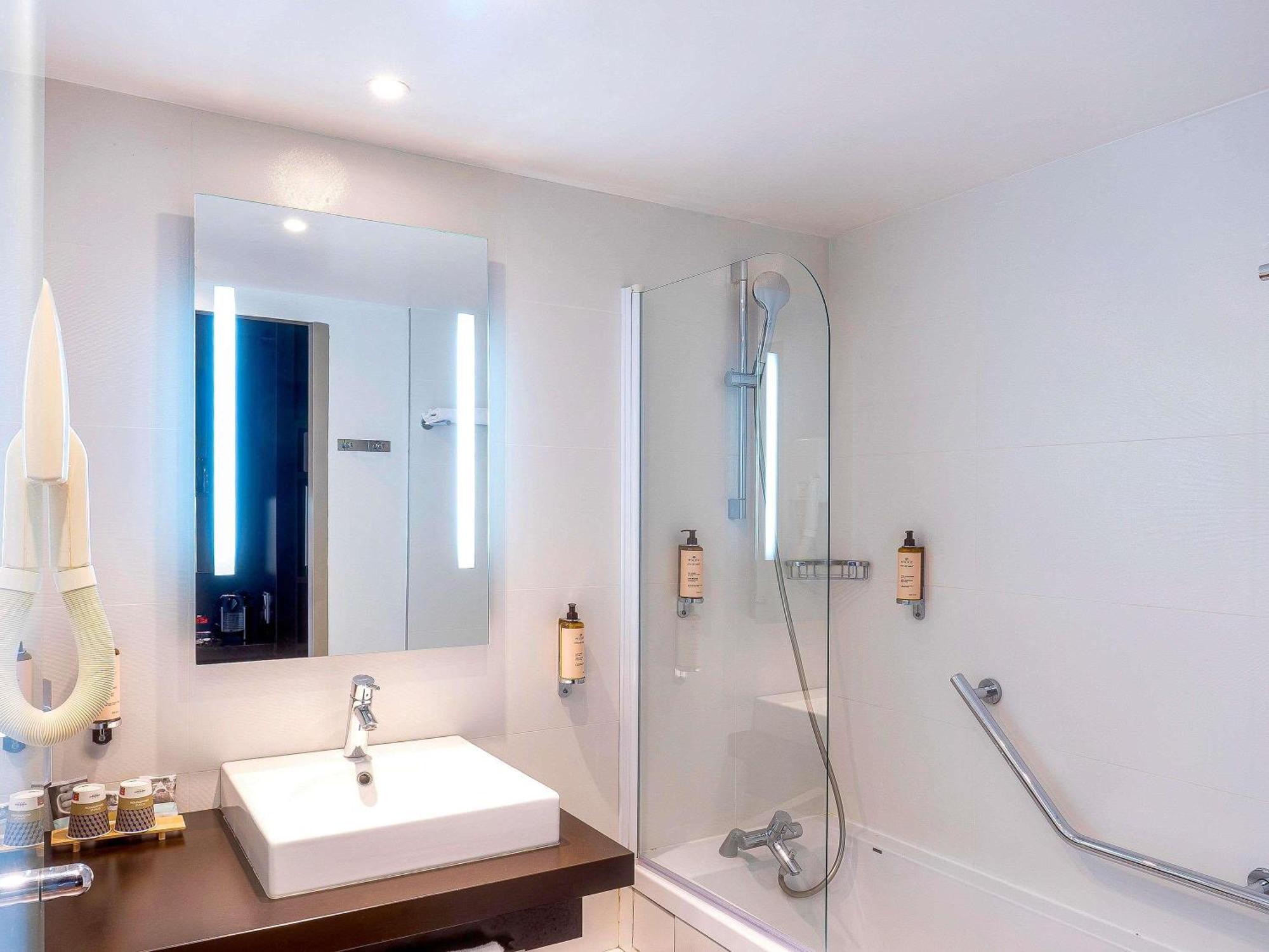 Privilege Double Room Eiffel Tower or Sacré-Coeur View