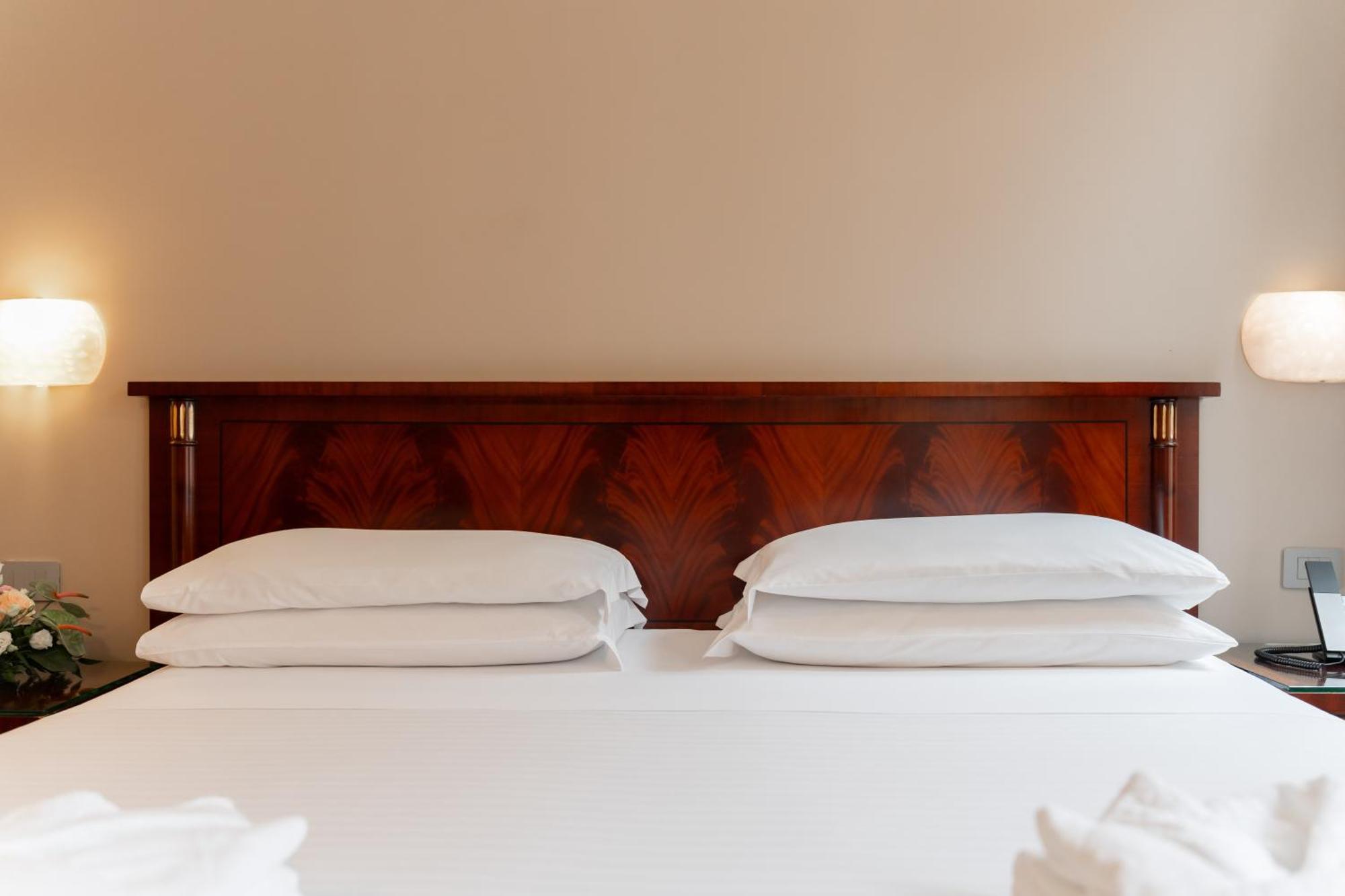 Quarto com Cama de Casal ou 2 de Solteiro - Anexo