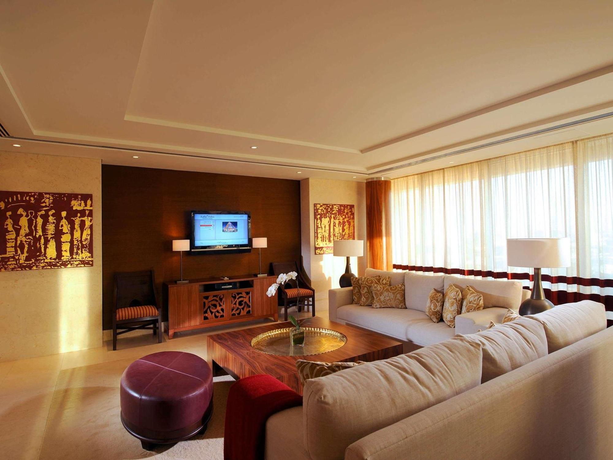 Diplomatic Suite