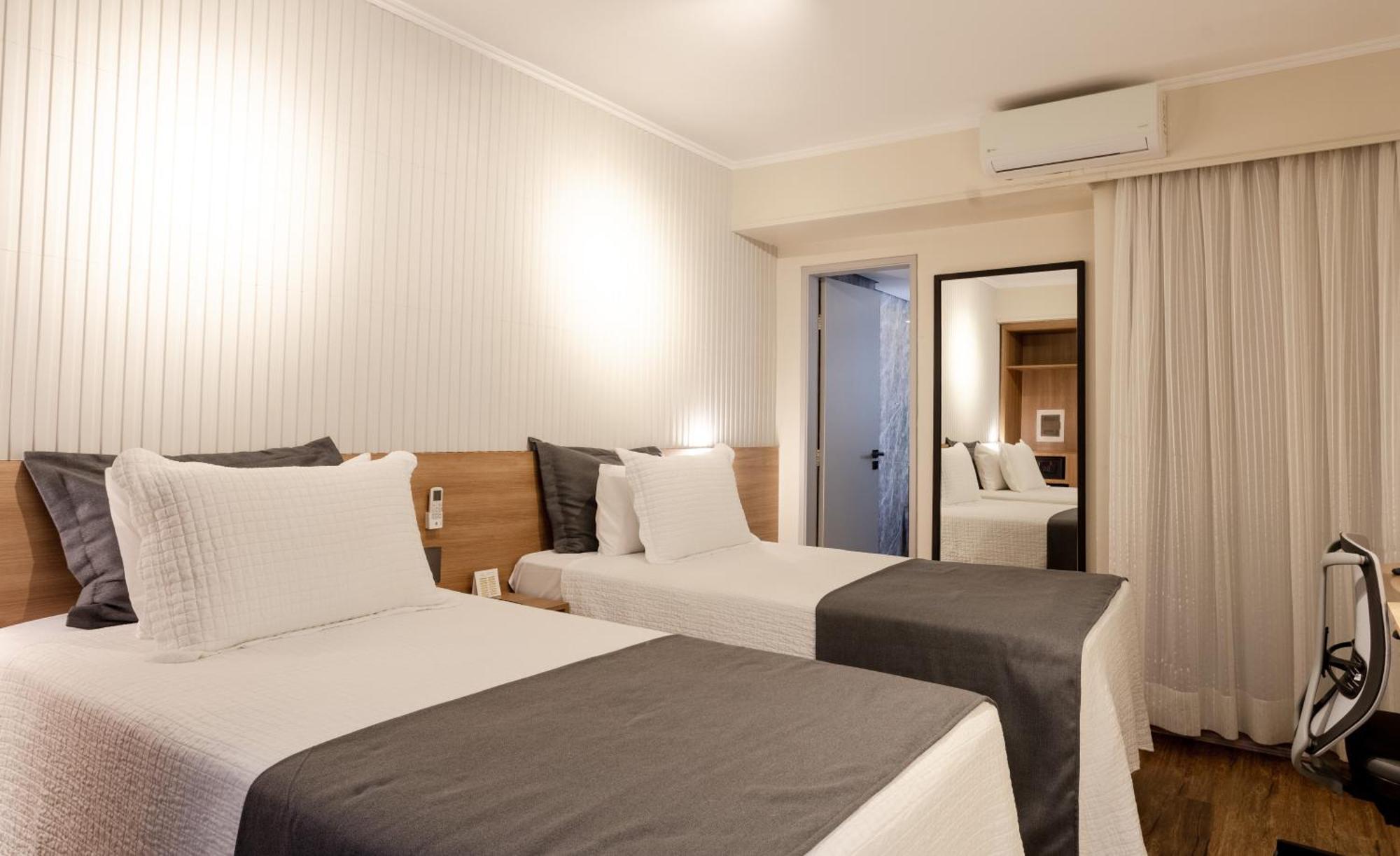 Quarto Duplo Standard