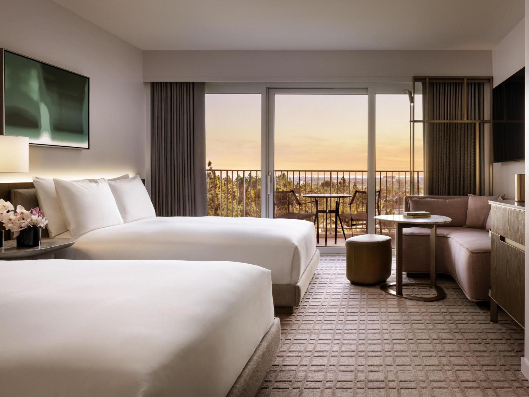 Century Plaza Room with Two Double Beds - Mobility Hearing Accessible