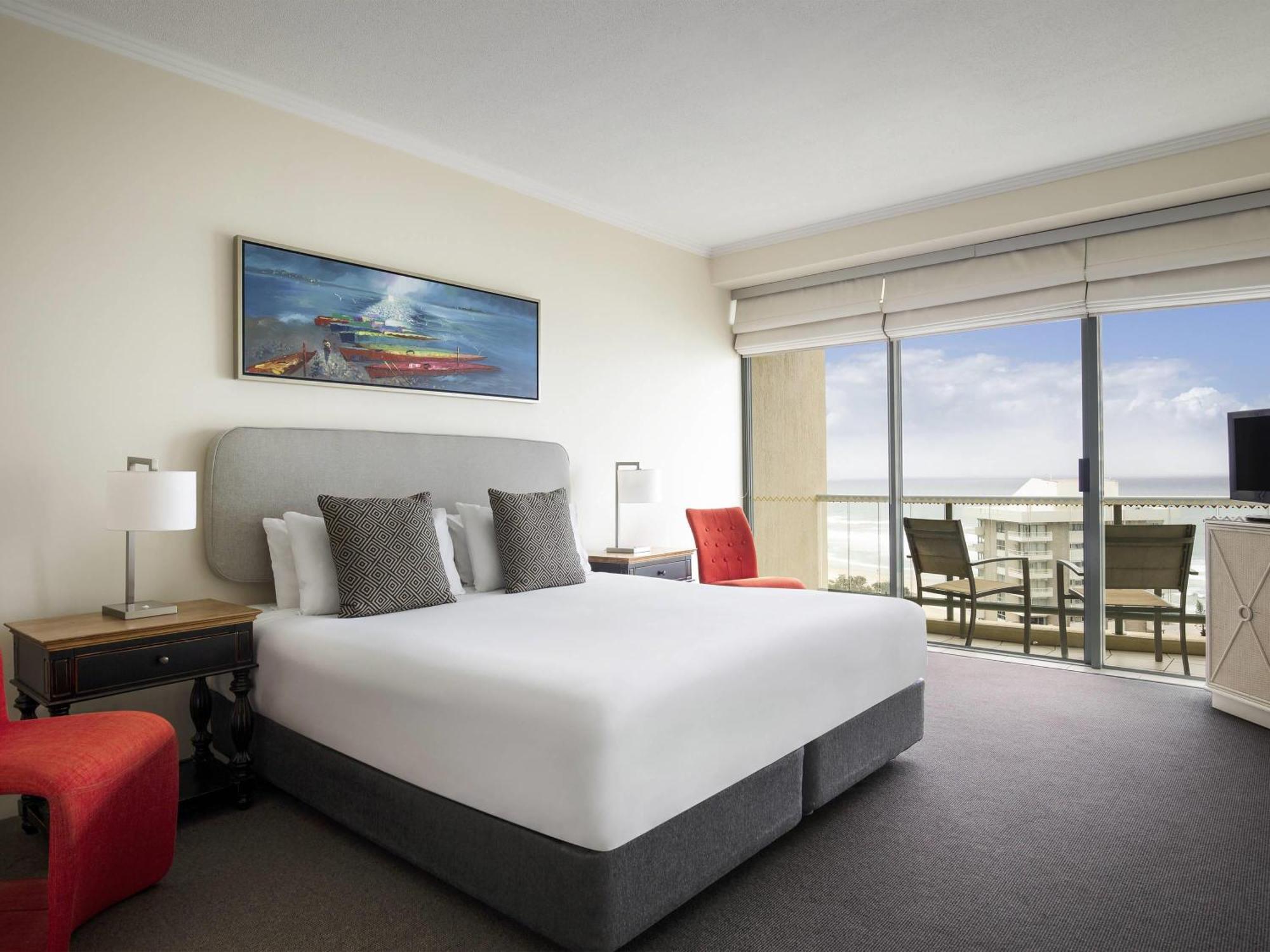 Three-Bedroom Apartment Ocean View