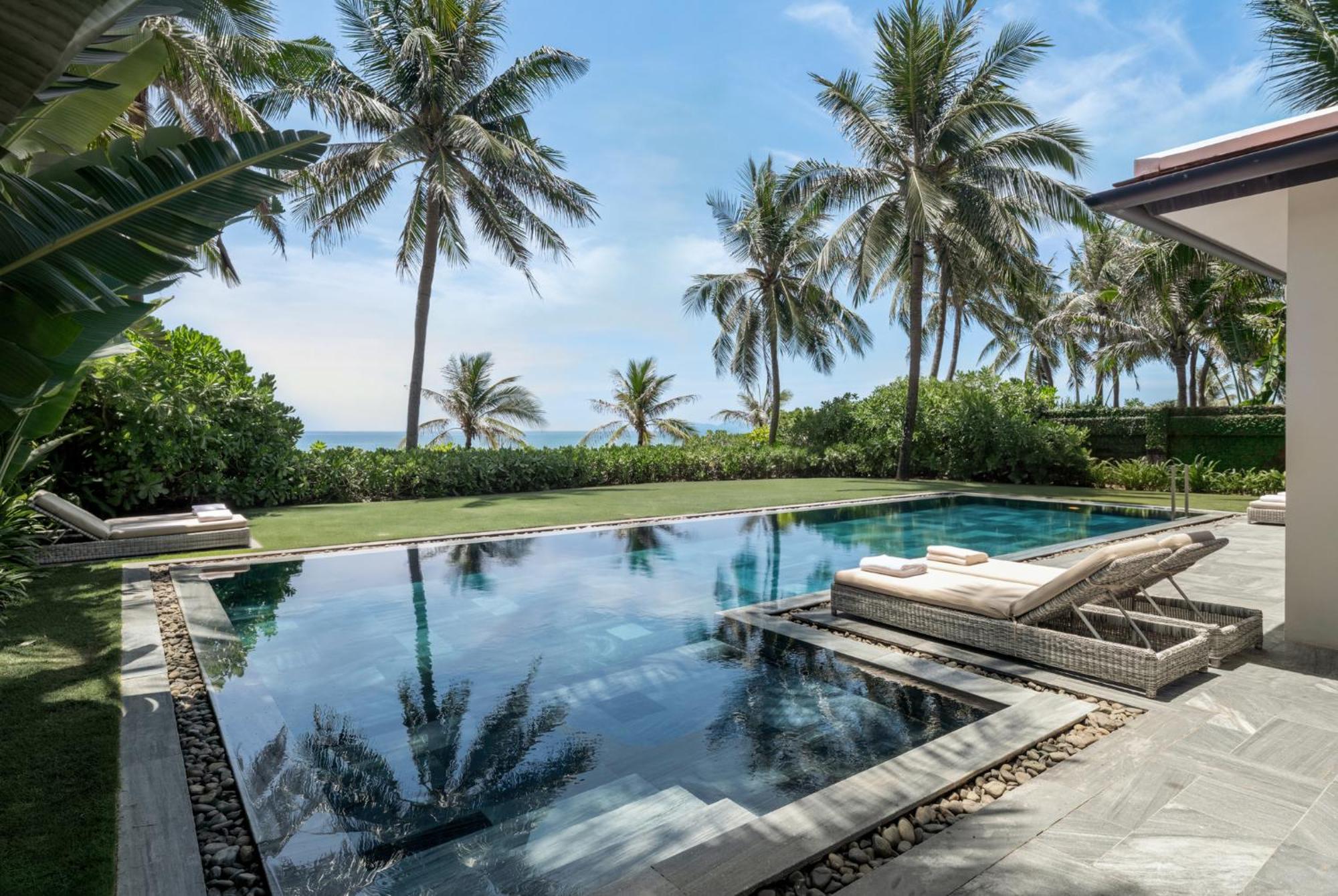 Three-Bedroom Villa Private Pool Ocean Front Spa Inclusive