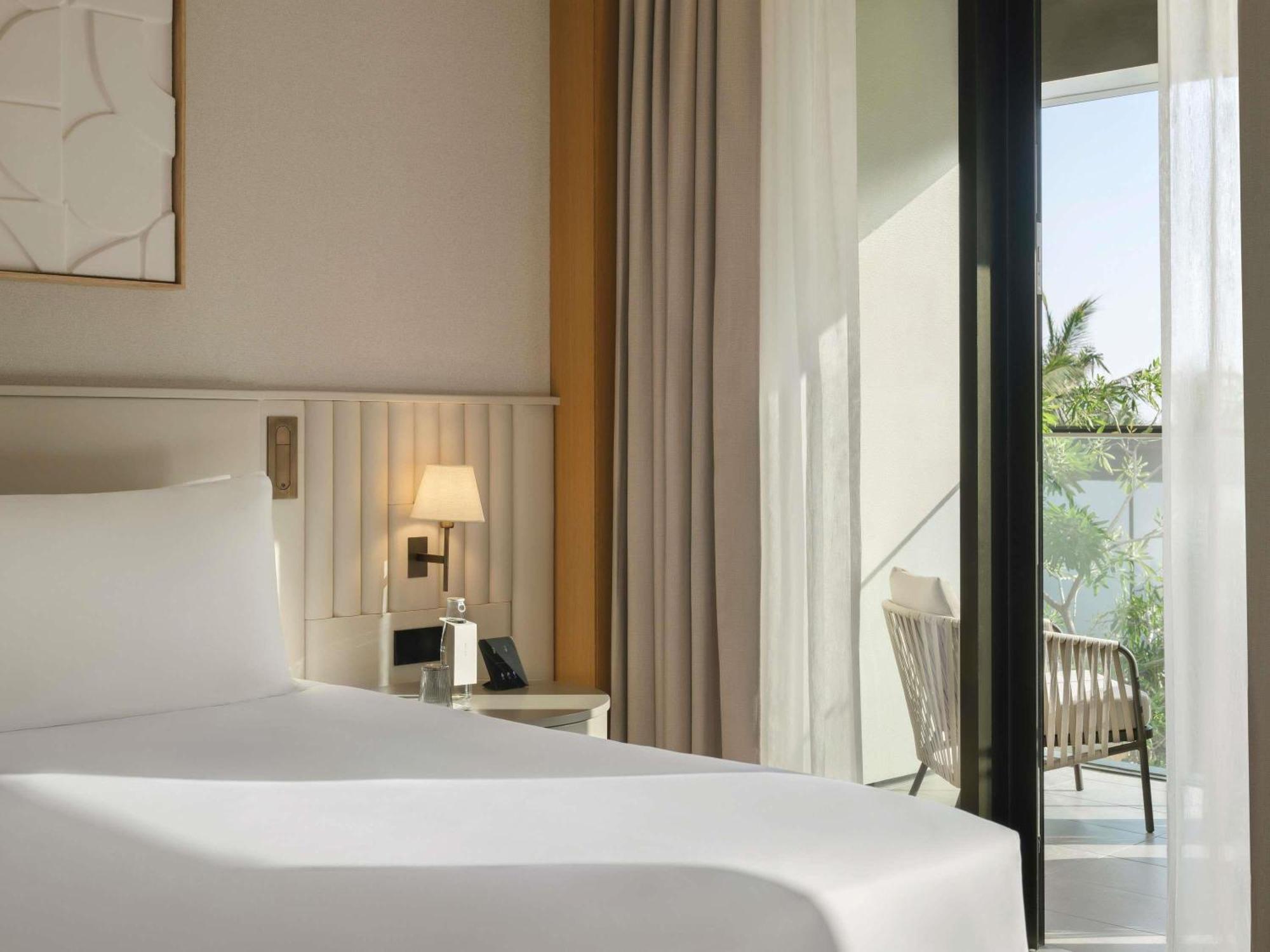 Rising Light Guestroom Resort View