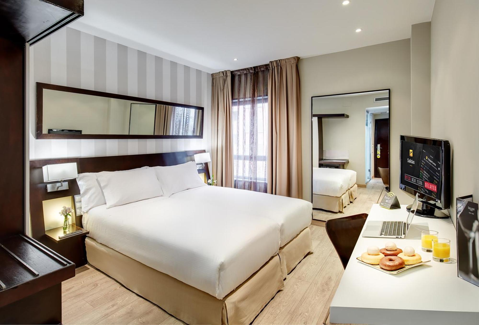 Quarto com 2 Camas de Solteiro