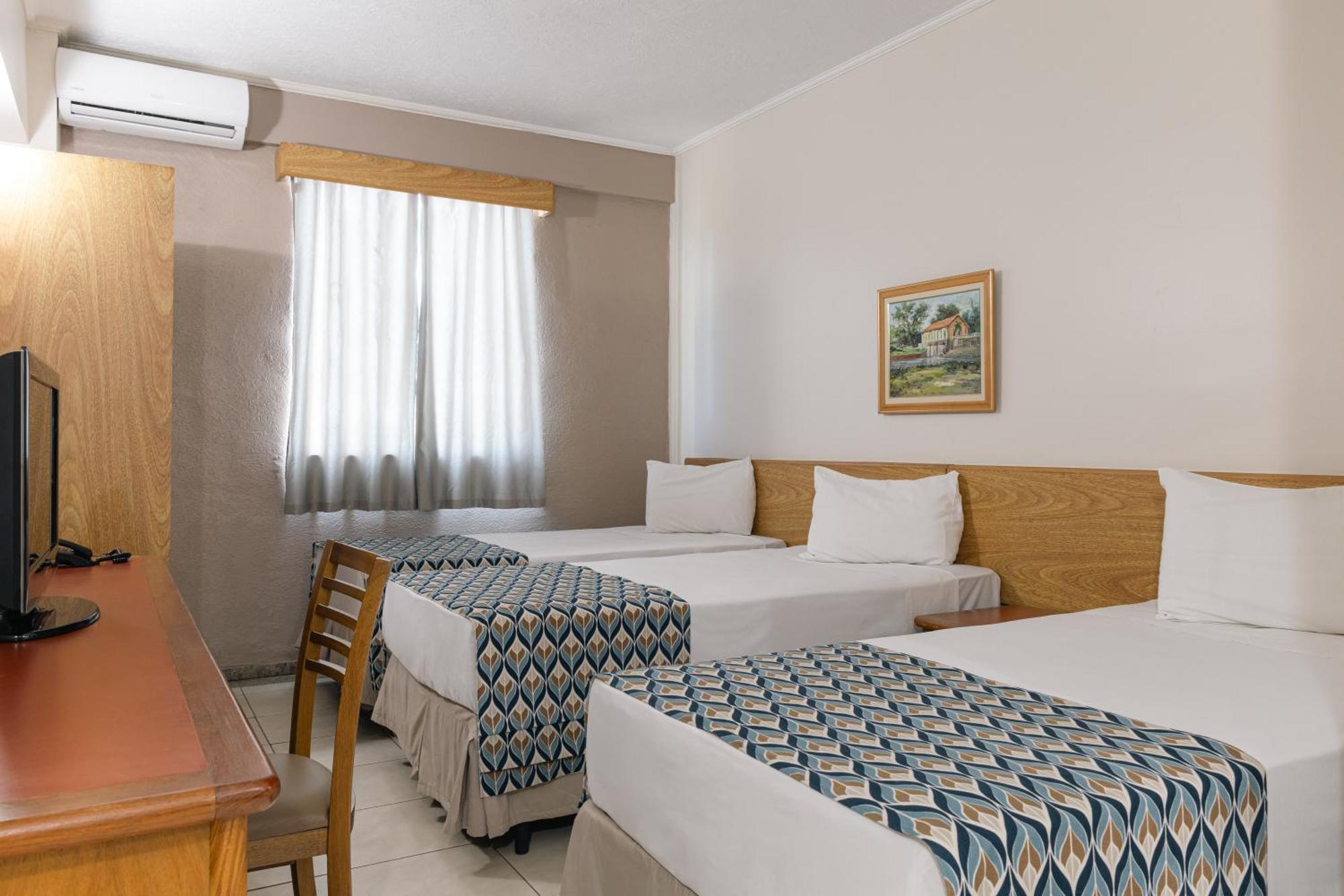 Quarto Triplo Standard
