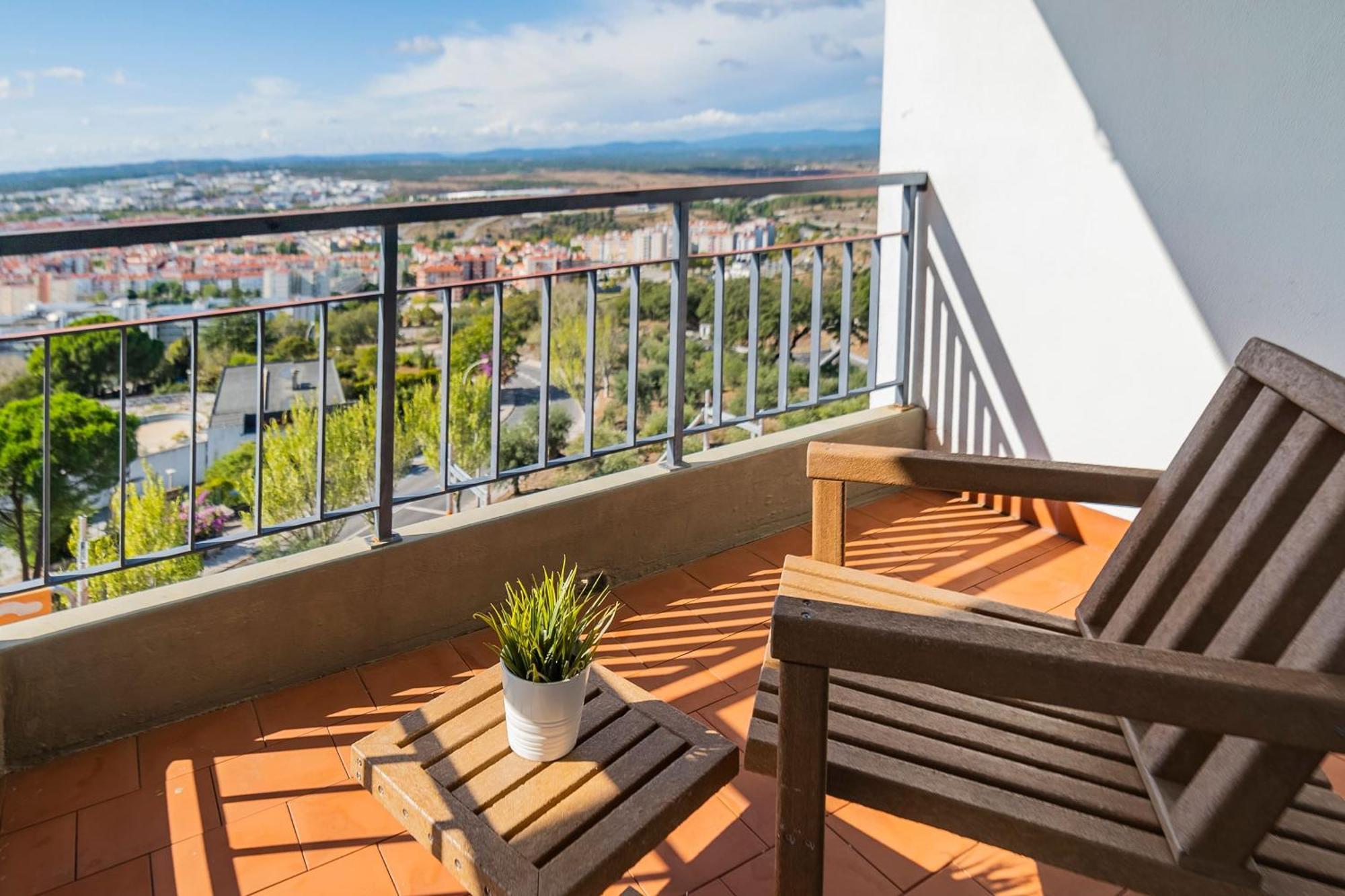 Premium Double Room City View