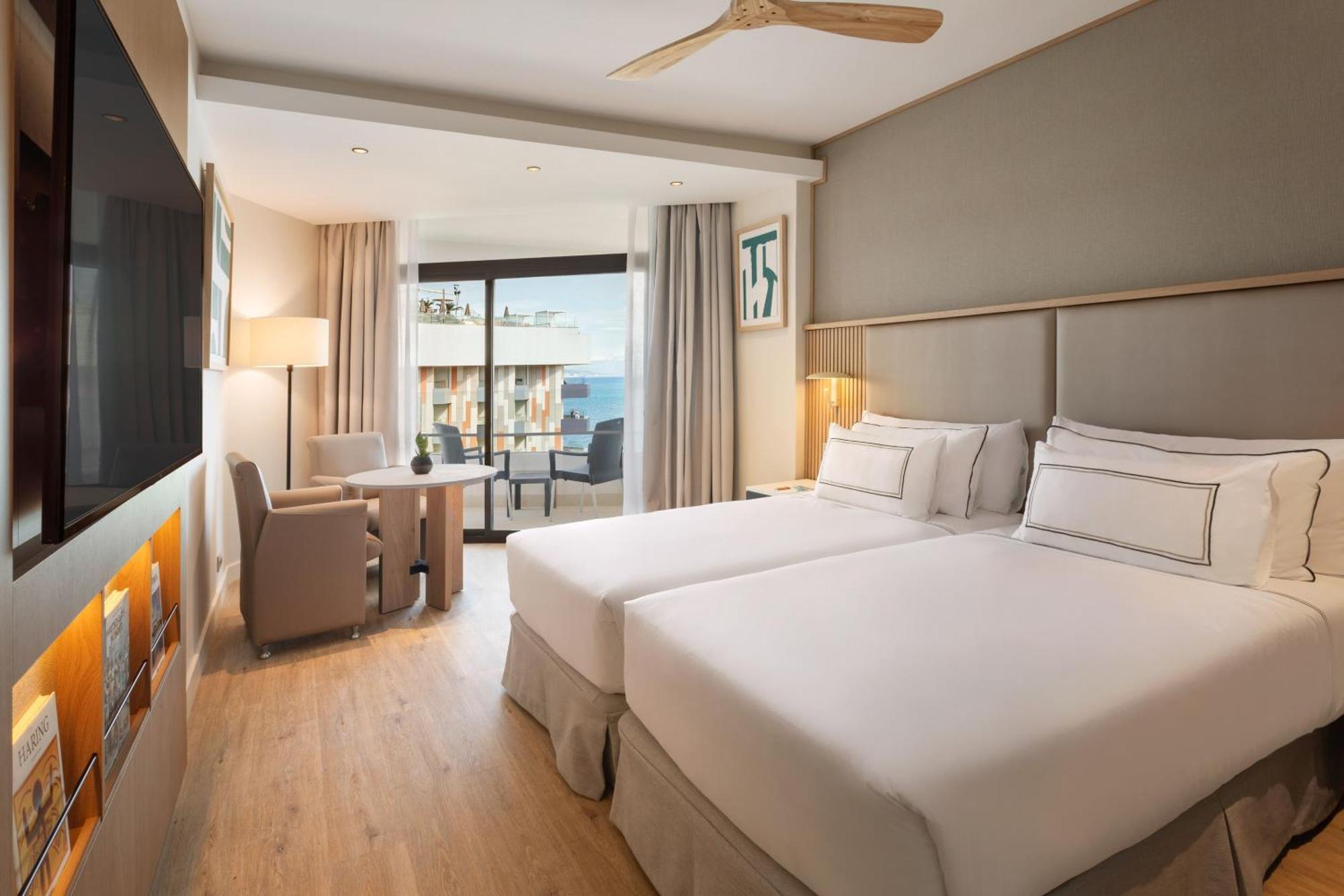 Deluxe Double or Twin Room Sea View
