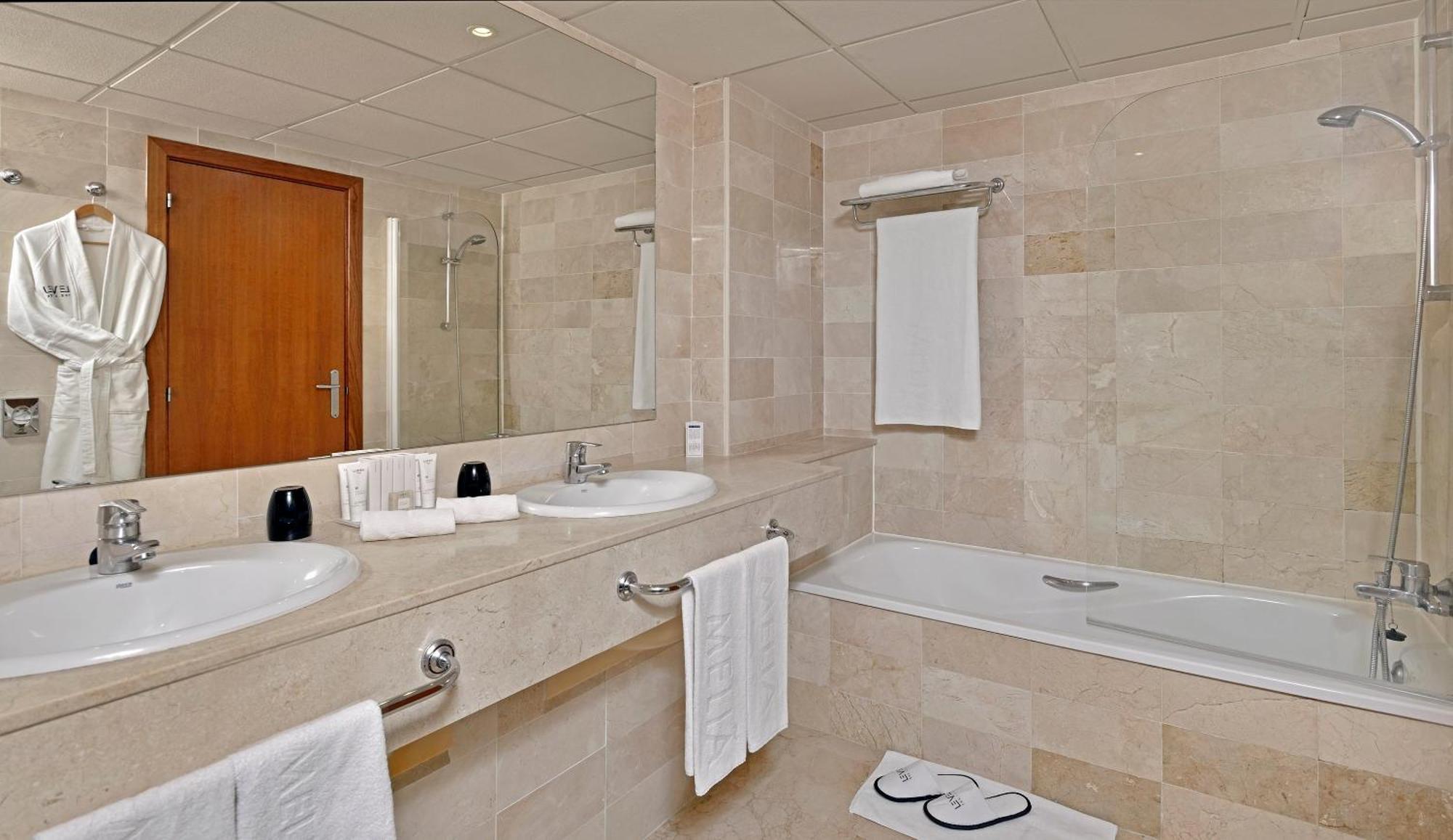 Quarto Duplo Grand Premium The Level com Acesso ao Lounge Executivo