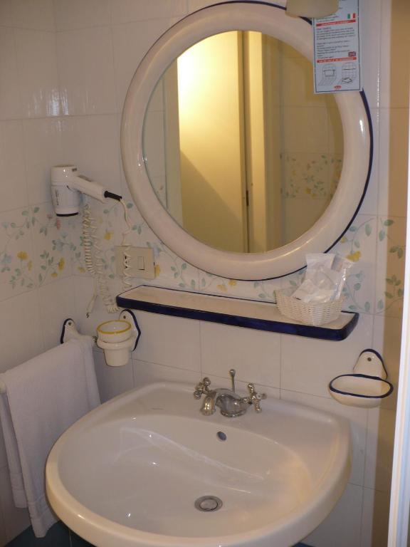 Classic King Room