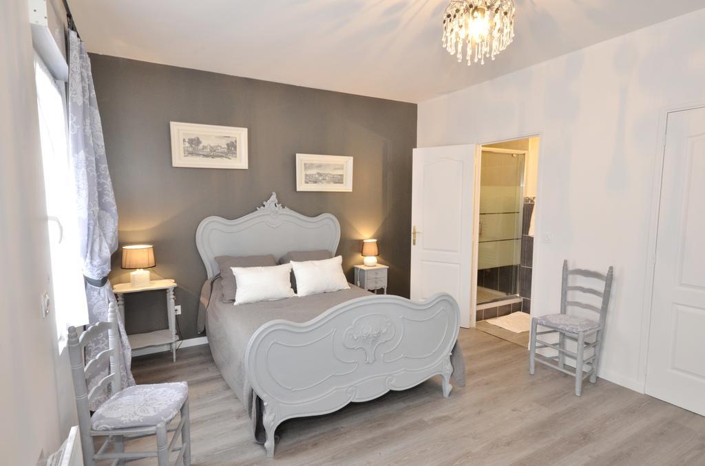 Chambre Triple avec Salle de Bains Privative