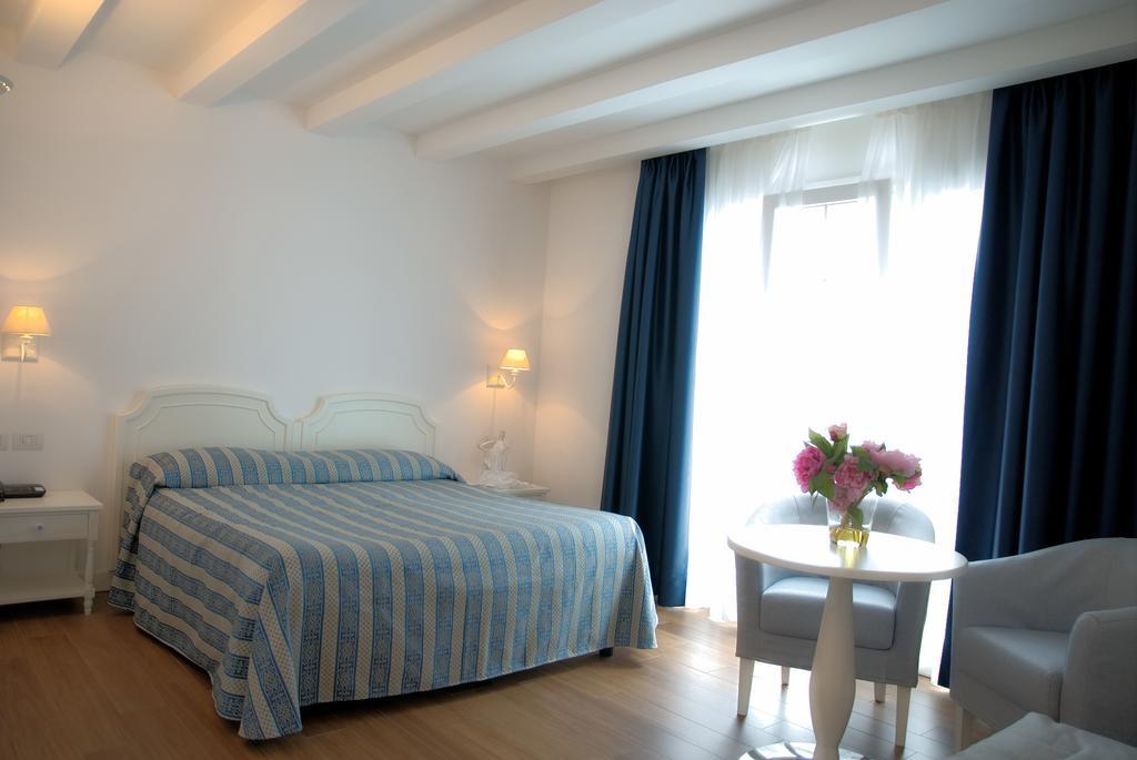 Deluxe Double Room Balcony