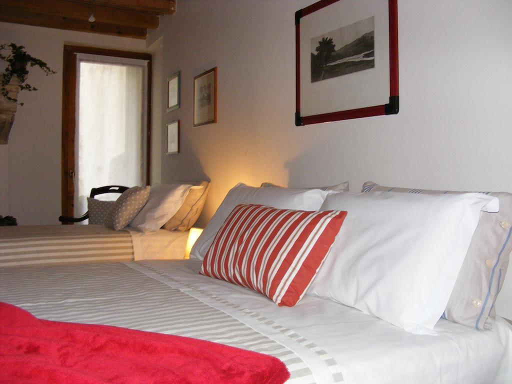 Double Room Private External Bathroom