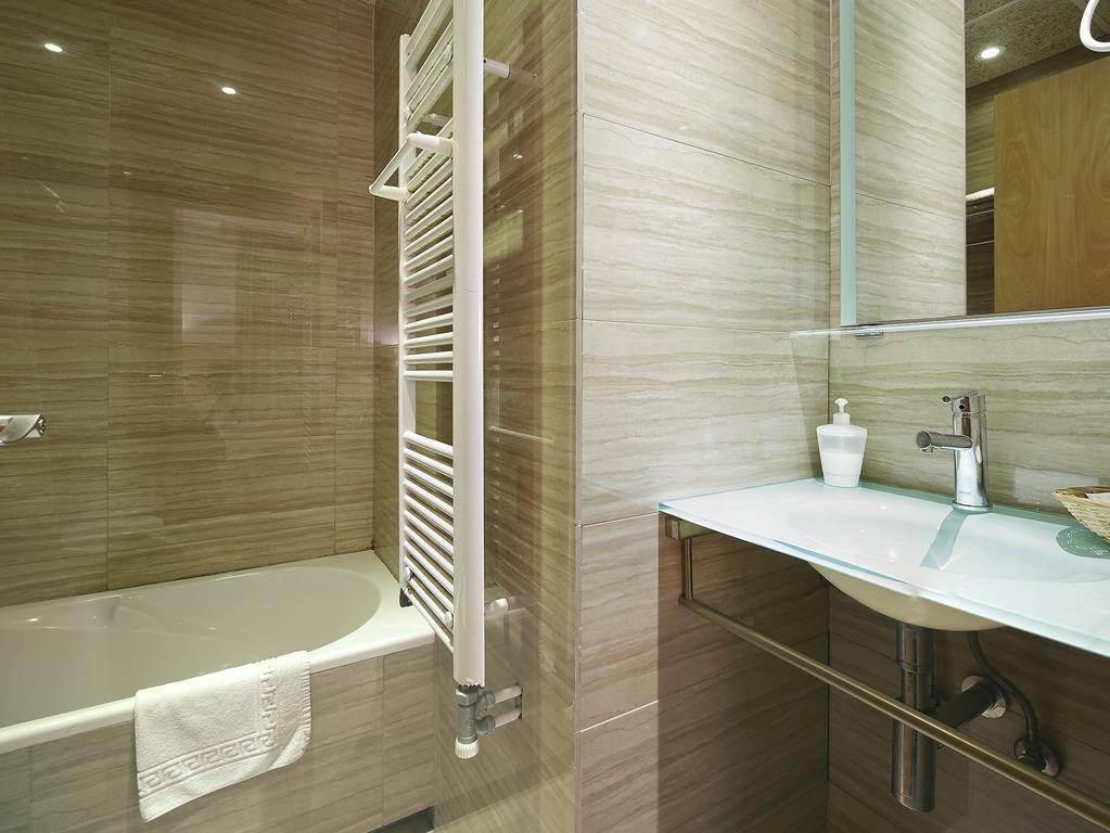 Double Room Private Bathroom Balcony
