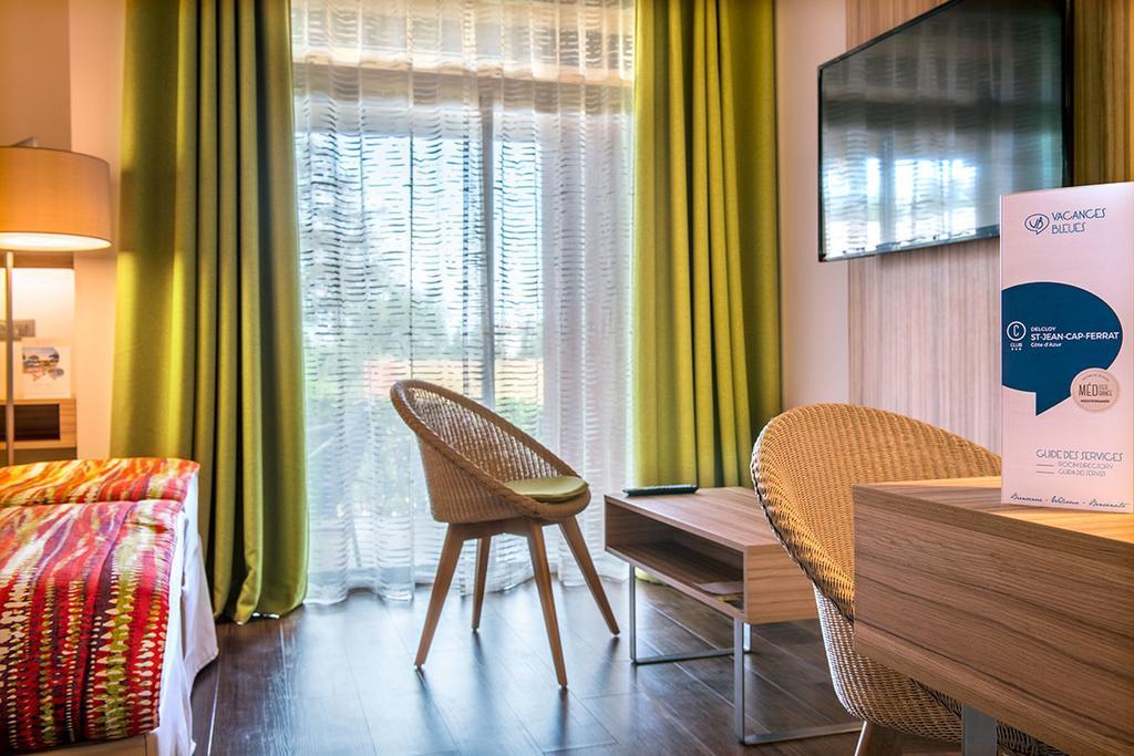 Family Room terrasse or balcony