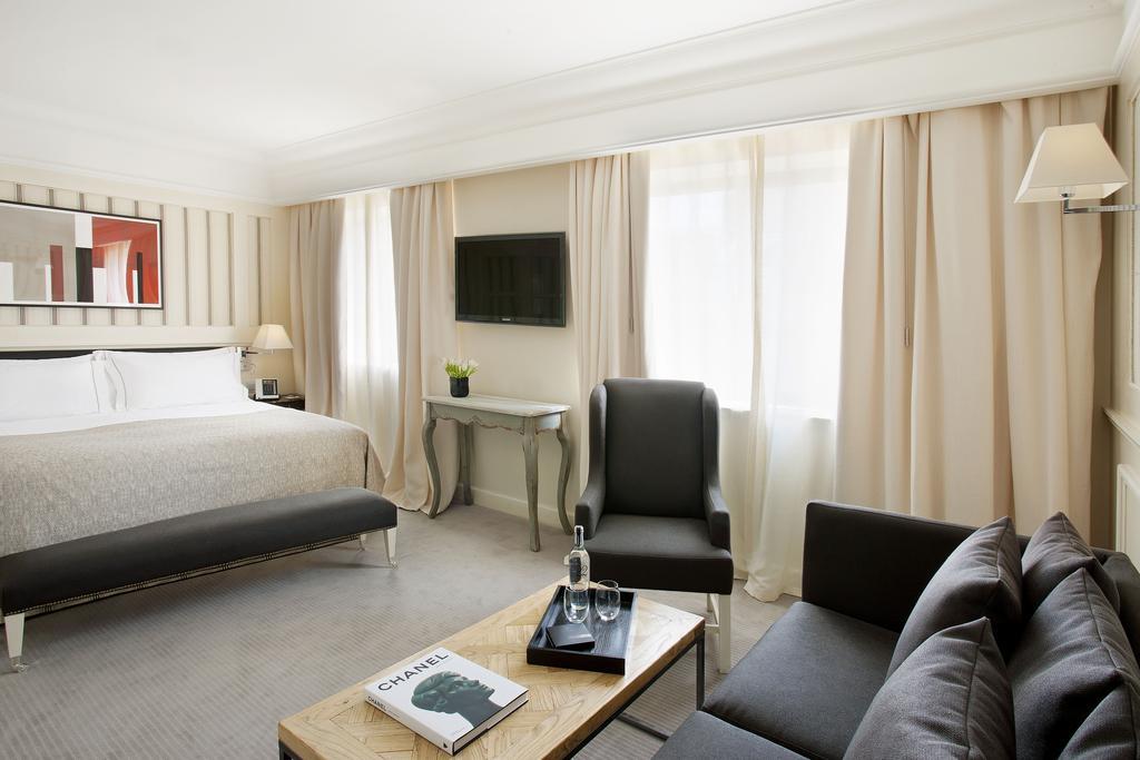 Premium Double Room City View