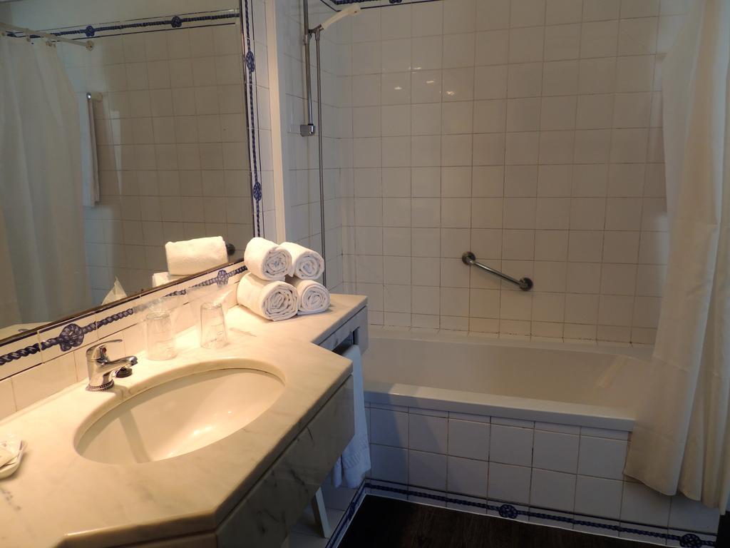 One-Bedroom Apartment Frontal Sea View