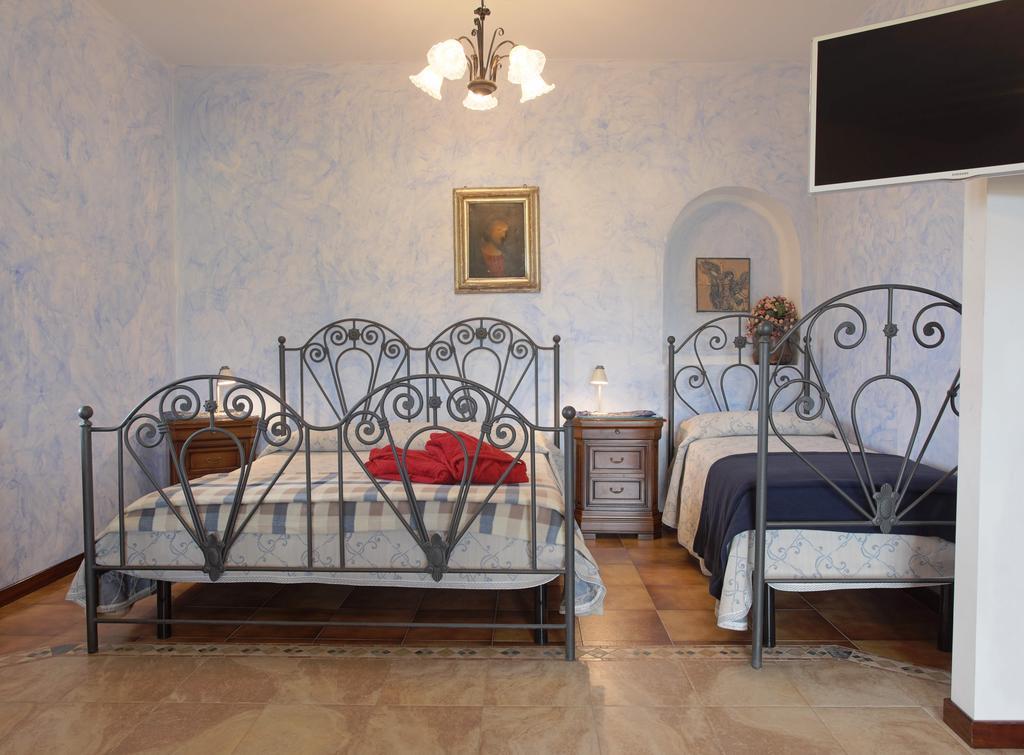Triple Room Terrace