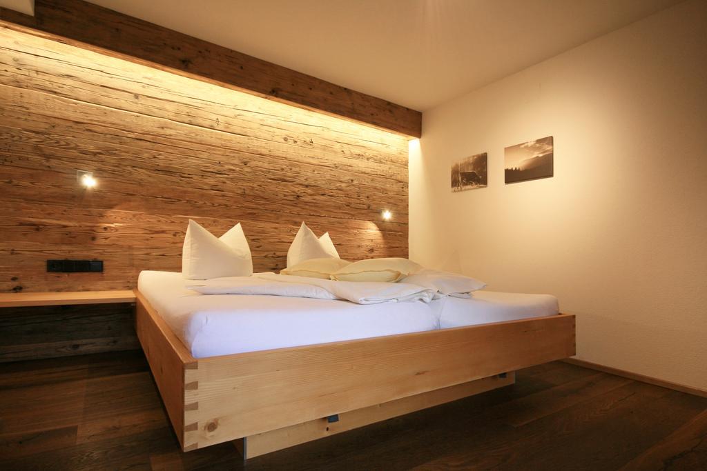 Suite mit Bergblick