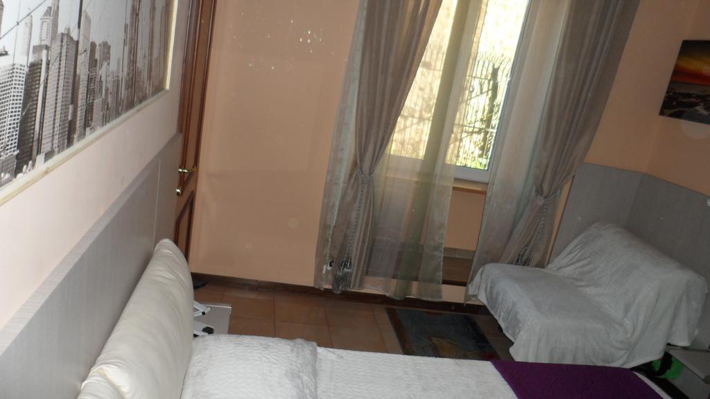 Double Room Private Bathroom